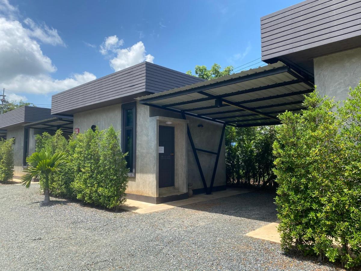 The Loft House Sakaeo Hotel Watthana Nakhon Eksteriør billede