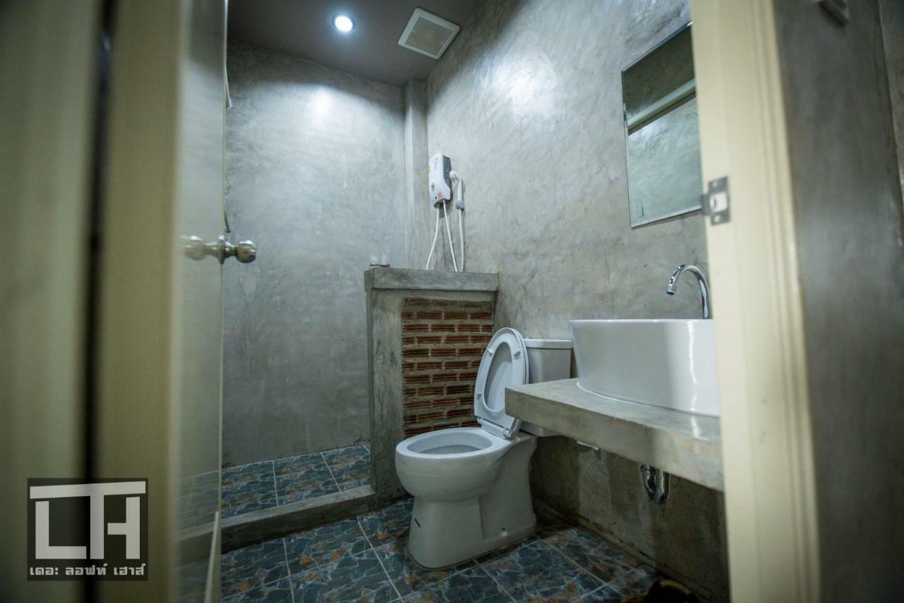 The Loft House Sakaeo Hotel Watthana Nakhon Eksteriør billede