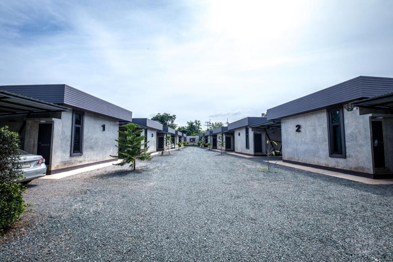 The Loft House Sakaeo Hotel Watthana Nakhon Eksteriør billede