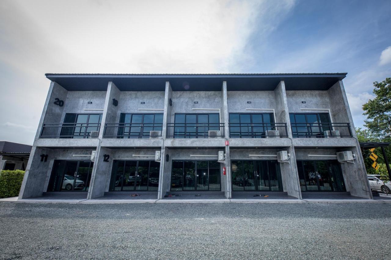 The Loft House Sakaeo Hotel Watthana Nakhon Eksteriør billede